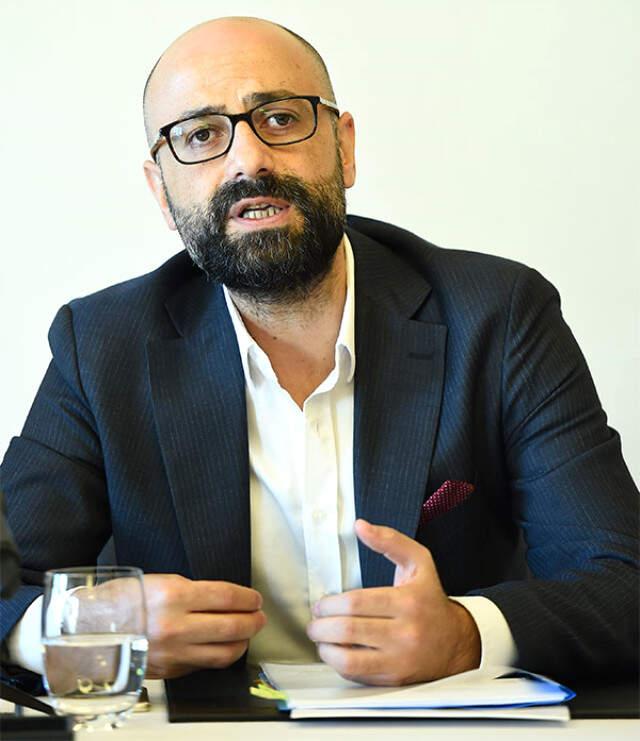 Kemal Sunal'ın Ailesi 'Telif Hakkı' Davasını Anayasa Mahkemesi'ne Taşıyor Kemal Sunal'ın Ailesi