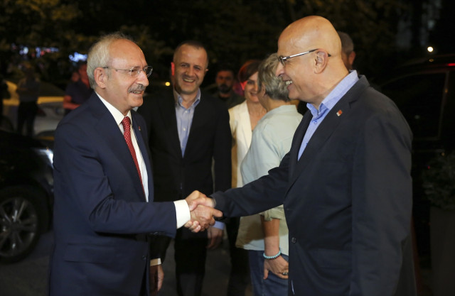 CHP Lideri Kemal Kılıçdaroğlu, Enis Berberoğlu ile Bir Araya Geldi