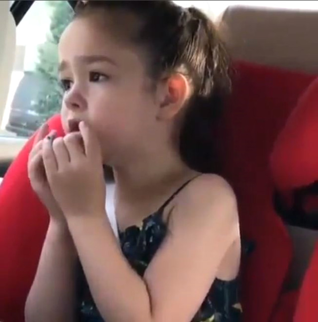 İbrahim Tatlıses'in Küçük Kızı Elif Ada'nın Videosu, Sosyal Medyada Büyük İlgi Gördü