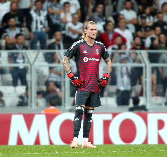 Ryan Babel, Beşiktaş Efsanesi Mehmet Özdilek'i yakaladı