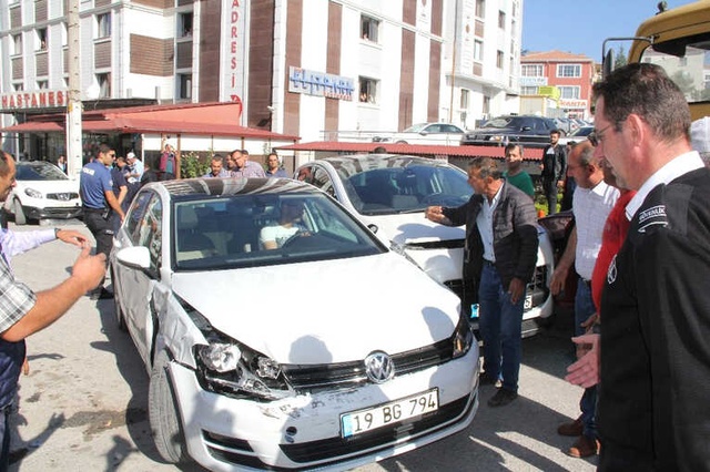 Freni Boşalan Kamyon Mahalleyi Savaş Alanına Çevirdi