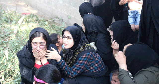 İran, 24 Kişinin Hayatını Kaybettiği Terör Saldırısı Sonrası Irak'a Açılan Sınır Kapılarını Kapattı İran, 24 Kişinin Hayatını Kaybettiği Terör Saldırısı Sonrası Irak'a Açılan Sınır Kapılarını Kapattı