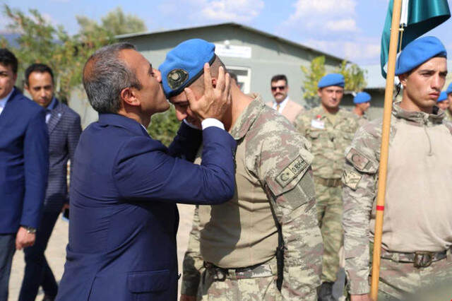 Komandolar Dualarla İdlib'e Uğurlandı