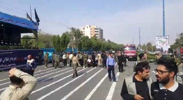 Silahlı Saldırının Yaşandığı İran'dan Açıklama: Saldırıyı Üstlenen Al Ahvaziye Örgütü Suudi Arabistan Tarafından Destekleniyor Terör Saldırısının Yaşandığı İran'dan Açıklama: Saldırıyı Üstlenen Al Ahvaziye Örgütü Suudi Arabistan'dan Besleniyor