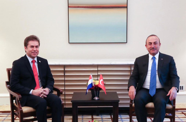 Bakan Çavuşoğlu Anlaşmayı Duyurdu: Paraguay ile Büyükelçiliklerimizi Karşılıklı Olarak Açıyoruz