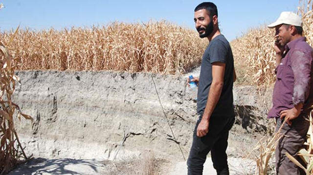 Konya'da Oluşan 30 Metre Derinliğinde 20 Metre Çapındaki Obruk, Vatandaşları Tedirgin Etti
