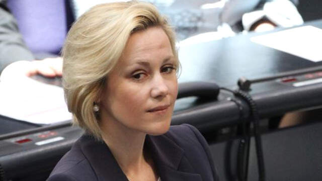 Almanya'nın Eski 'First Lady'si Alkollü Araç Kullanınca Ölümden Döndü!