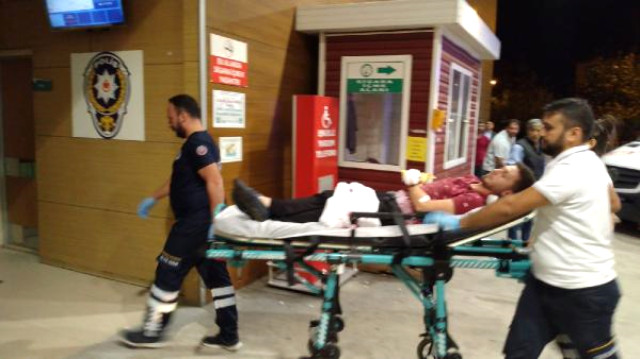 Bursa'da, Eve Alkollü Gelen 24 Yaşındaki Genç, Tartıştığı Babasını ve Ağabeyini Bıçakladı