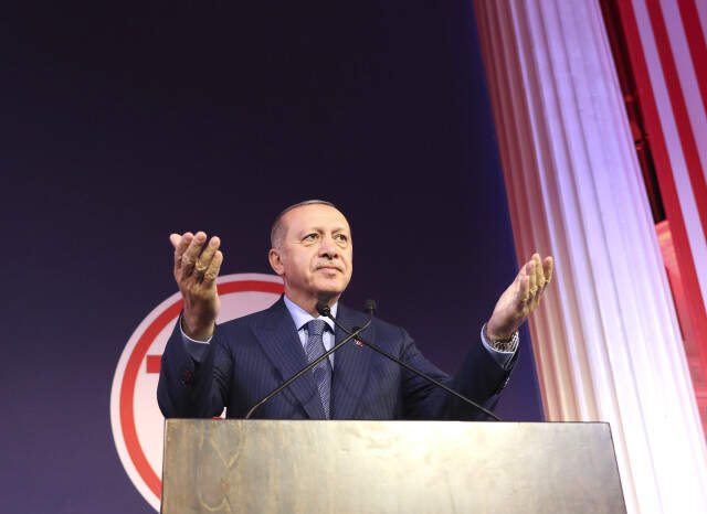Cumhurbaşkanı Erdoğan New York'ta Türk - İslam Âleminin Temsilcileriyle Buluştu ABD'de Ağlatan Buluşma! Filistinli Vatandaş, Erdoğan'ı Görür Görmez Boynuna Sarıldı