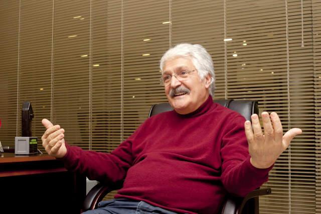 Eşini Kaybeden Salih Kalyon Kimdir? Eşini Kaybeden Salih Kalyon Kimdir?