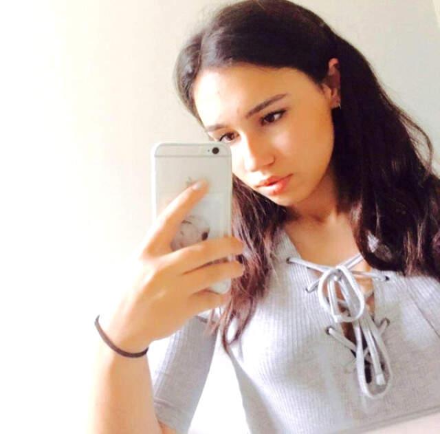 Uçakta Fenalaşıp Yaşamını Yitiren Genç Kızın Ölüm Nedeni, 2 Yıldır Belirlenmedi