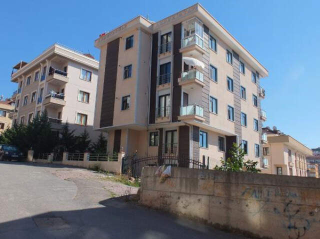 <a class='keyword-sd' href='/istanbul/' title='İstanbul'>İstanbul</a>'da, Kavgaya Tutuşan Karı-Koca Birbirini Bıçakladı! Kadın Ölürken Eşi Ağır Yaralandı 3 Çocuklu Karı Koca Evlerinde Birbirini Bıçakladı! Kadın Öldü, Eşi Ağır Yaralandı!