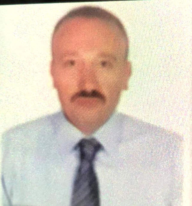 Karı-Koca Birbirlerini Bıçakladı; Kadın Ölürken Eşi Ağır Yaralı 3 Çocuklu Karı Koca Evlerinde Birbirini Bıçakladı! Kadın Öldü, Eşi Ağır Yaralandı!