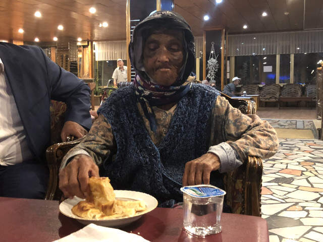 Gelini Tarafından Sokak Ortasında Dövülen Alzheimer Hastası Yaşlı Kadına Bakanlık Sahip Çıktı
