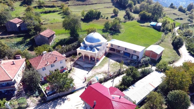 Sinop'ta Eymir Köyüne Yapılmak İstenen Cami Minaresi Köylüyü İkiye Böldü