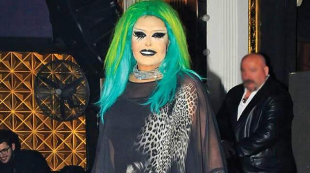 Mekan Sahibi, Bülent Ersoy İçin 35 Bin TL'ye Taht Yaptırdı