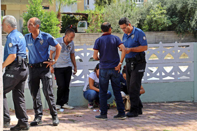 Caminin Kadınlar Tuvaletinden Gelen Sesler Polisi Alarma Geçirdi Caminin Kadınlar Tuvaletinden Gelen Sesler Polisi Alarma Geçirdi