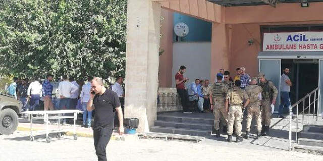Son Dakika! Şırnak'ta El Yapımı Patlayıcı İnfilak Etti! 2 Güvenlik Korucusu Şehit Oldu Şırnak'ta El Yapımı Patlayıcı İnfilak Etti! 2 Güvenlik Korucusu Şehit Oldu