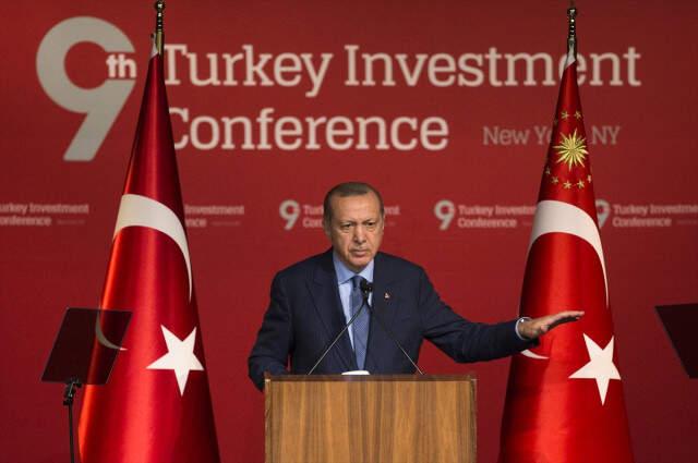 ABD'de Yatırımcılara Seslenen Başkan Erdoğan'dan Sert Mesaj: Tek Taraflı Kararlar Karşılığını Bulur ABD'de Yatırımcılara Seslenen Başkan Erdoğan'dan Sert Mesaj: Tek Taraflı Kararlar Karşılığını Bulur