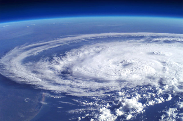 Meteoroloji'nin Tropical Medicane Kasırga Uyarısı, İzmir ve Muğla'yı Alarma Geçirdi