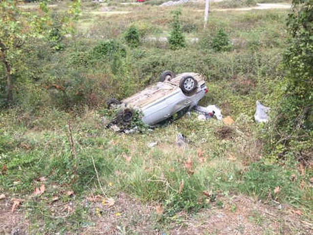 Sigara İzmaritini Dışarıya Atayım Derken Kaza Yaptı: 1 Yaralı