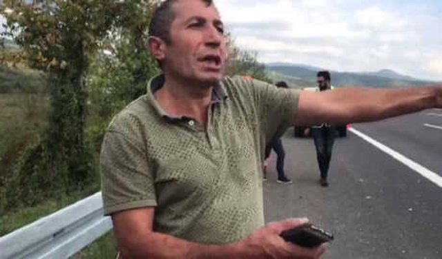 Sigara İzmaritini Dışarıya Atayım Derken Kaza Yaptı: 1 Yaralı