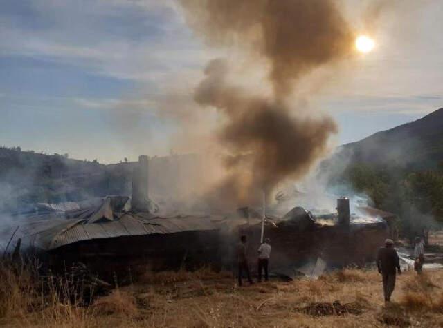 Tunceli'de Çıkan Yangında Kemal Kılıçdaroğlu'nun Doğduğu Ev Kül Oldu