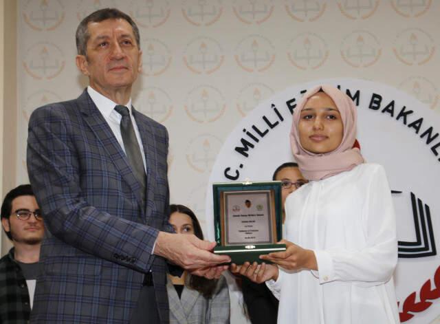 Cinnah Genç Yazarlar Ödülü Yarışması'nın 3'üncü Ödül Töreni Ankara'da Düzenlendi