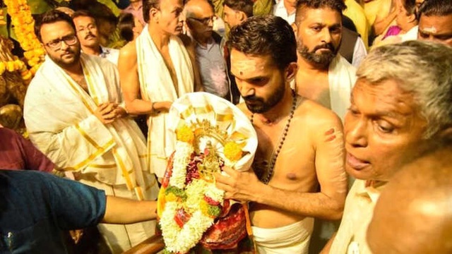 Hindistan'da, Yüksek Mahkeme Kadınlara Sabarimala Tapınağı'na Giriş Yasağını Kaldırdı