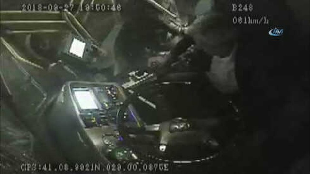 Köprünün Ayağına Çarpan Halk Otobüsünde Dehşet Anları Kameralara Yansıdı