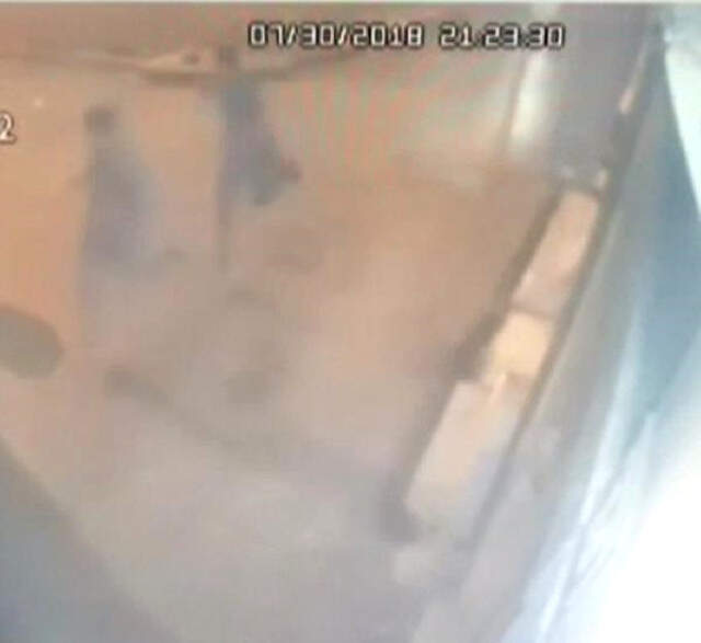 İstanbul'da Kafede Başlayan Oturma Kavgası Kamerada: 1 Ölü, 1 Yaralı İstanbul'da Kafede Başlayan Oturma Kavgası Kamerada: 1 Ölü, 1 Yaralı