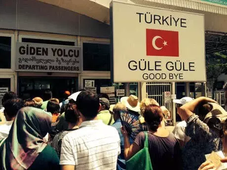 Karadeniz'in Eğlence Merkezi Batum'da Türkler 40 Bin Liralık Eğlence Tuzağına Düşürülüyor