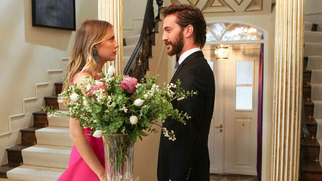 Çukur Dizisi, Söz ve Yasak Elma'yı Geride Bırakarak Reyting Birincisi Oldu Çukur Dizisi, Söz ve Yasak Elma'yı Geride Bırakarak Reyting Birincisi Oldu