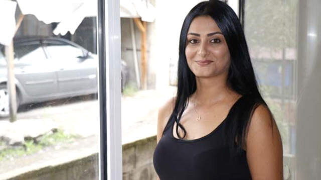 Genç Kız, Evinin Penceresinden Çektiği Görüntü ile Sosyal Medyada Gündem Oldu Genç Kız, Evinin Penceresinden Çektiği Görüntü ile Sosyal Medyada Gündem Oldu