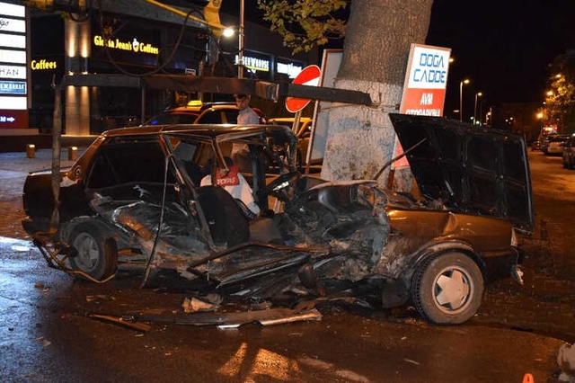 Kaza Sonrası Şoka Giren Sürücüler, Garip Hareketler Sergiledi