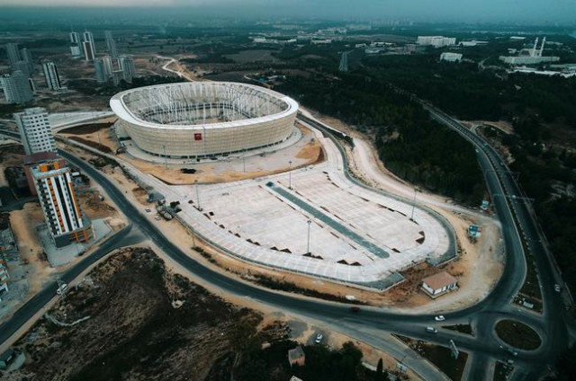 Yeni Adana Stadının Yüzde 90'ı Tamamlandı