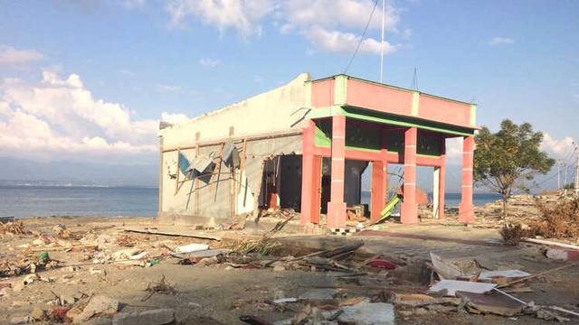 Endonezya'da Depremden Geriye Kalanlar: Ölüm, Yıkıntı ve Kırılan Kalpler
