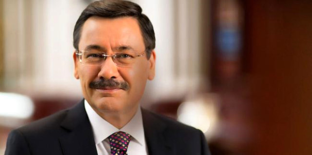 Melih Gökçek'ten Ankara Büyükşehir Belediye Başkanı Tuna'ya: Seni İnsan Yüzüne Çıkamaz Hale Getiririm