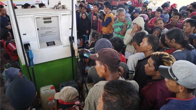 Endonezya'da Deprem ve Tsunami: Hayatını Kaybedenlerin Sayısı 1400'ü Aştı