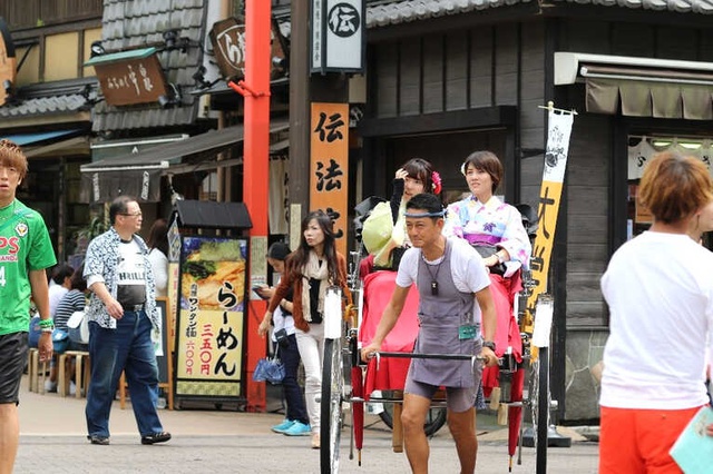 Teknoloji Devi Japonya'da, Faytonları İnsanlar Çekiyor