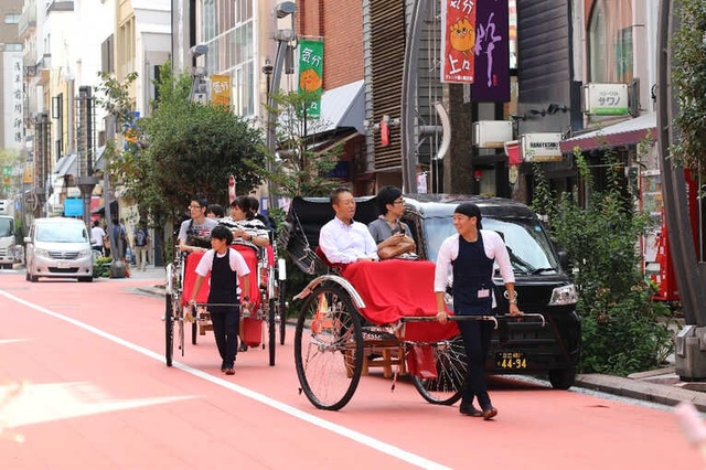 Teknoloji Devi Japonya'da, Faytonları İnsanlar Çekiyor