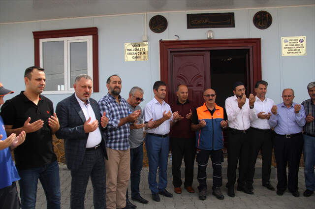 Şehit Uzman Çavuşun Adı Suriye'deki Camide Yaşatılacak Fırat Kalkanı Şehidinin Adı, Suriye'de Yapılan Camiye Verildi