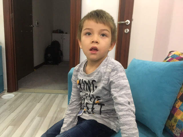 DMD Hastası 2 Kardeş, Hindistan'da Tedavi Görmek İçin Sağlık Bakanlığı ve Hayırseverlerden Yardım Bekliyor DMD Hastası 2 Kardeş, Hindistan'da Tedavi Olmak İçin Sağlık Bakanlığı ve Hayırseverlerden Yardım Bekliyor
