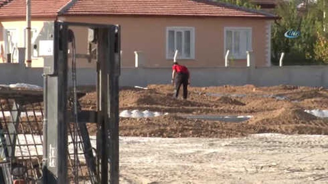 Konya'da Çalışma Sırasında 60 Kilo Patlayıcı Madde Bulundu