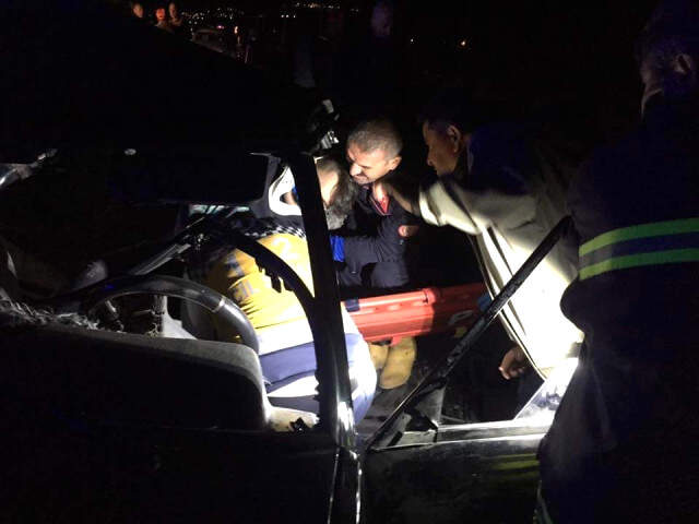 Kayseri'de Feci Kaza: 3 Kişi Hayatını Kaybetti, 3 Kişi Yaralandı Kayseri'de Feci Kaza: 3 Kişi Hayatını Kaybetti, 3 Kişi Yaralandı