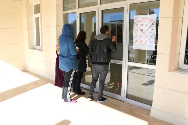 KPSS'ye Geç Kalan Adayların, 1 Dakikayla Memurluk Hayalleri Bitti