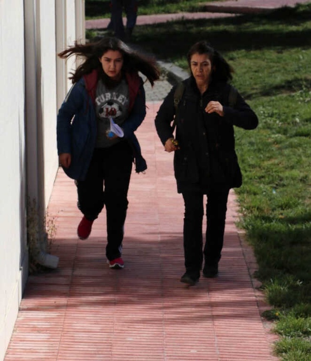 KPSS'ye Geç Kalan Adayların, 1 Dakikayla Memurluk Hayalleri Bitti