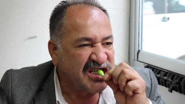 40 Yıldır Cebinde Acı Biber Taşıyor