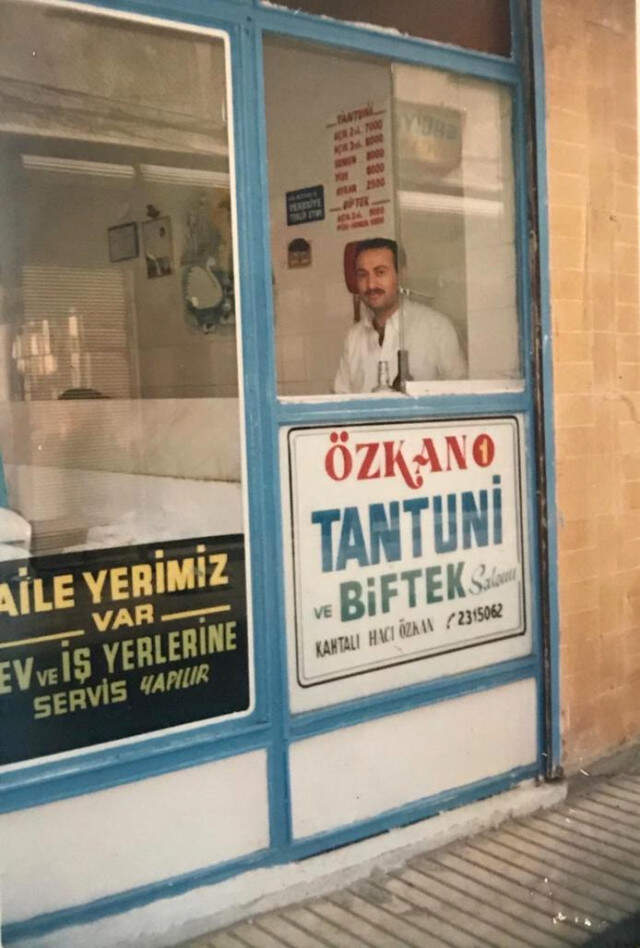 AK Parti Milletvekili Hacı Özkan, Tantuni Tezgahının Başına Geçti AK Parti Milletvekili Hacı Özkan, Tantuni Tezgahının Başına Geçti