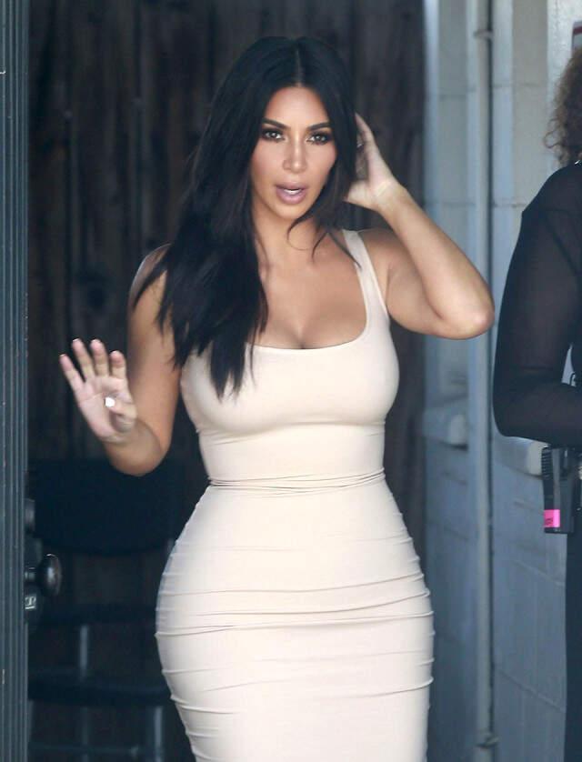 Kim Kardashian'dan Çok Konuşulacak Kalça İtirafı: Mutlu Değilim